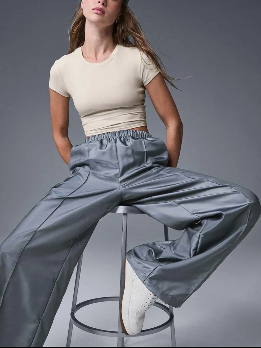 Alo Yoga Afterglow Wide-Leg Track Pants Size Medium in Steel Gray NWT